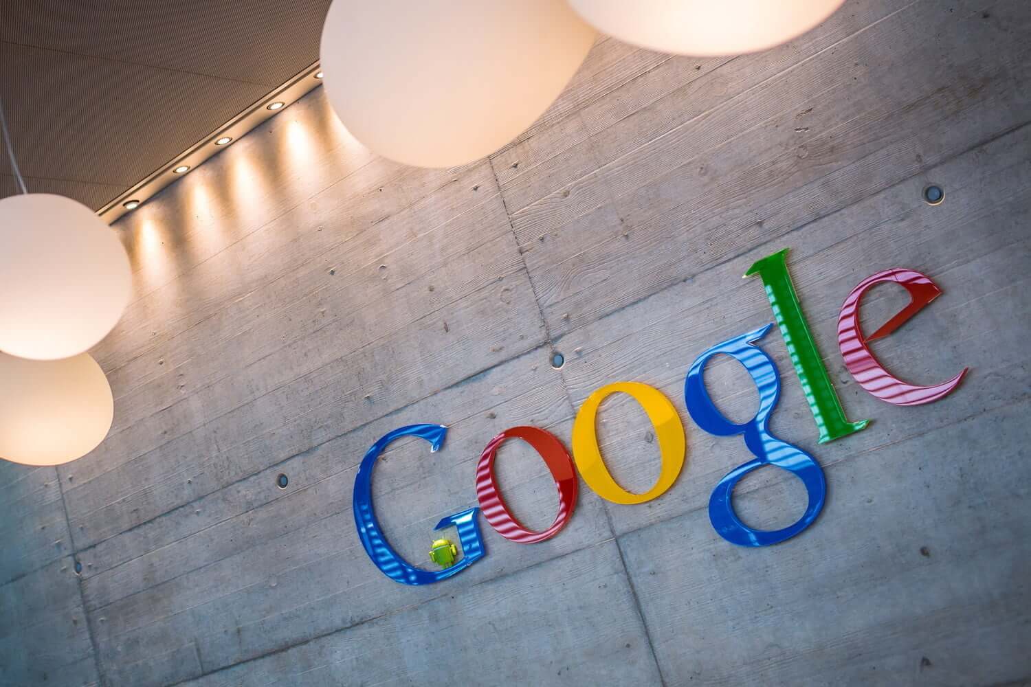 Google confirms it tracks users